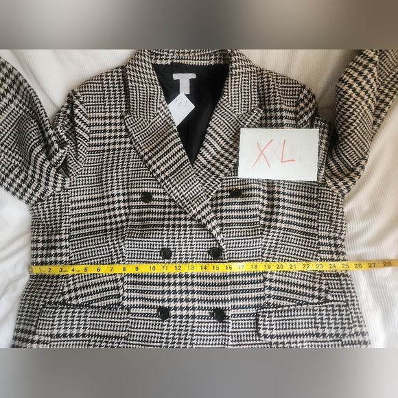 H&M Oversized Double-Breasted Plaid Blazer. Beige/black/white, Checked BNWT - Picture 14 of 16